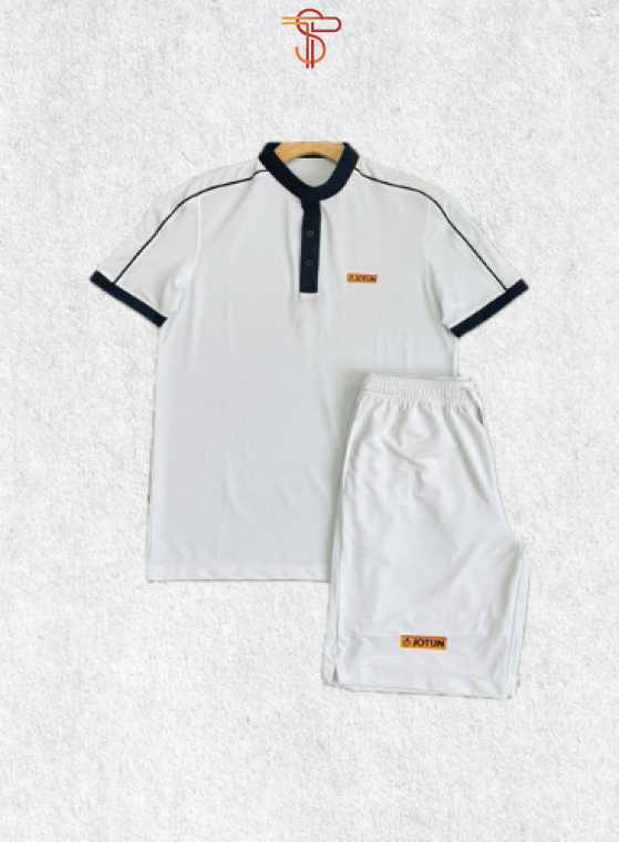 Polo shirt and pants set